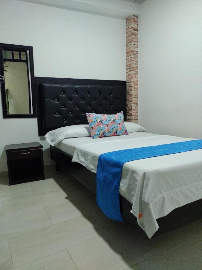 Hotel Plaza Centro Florencia  Bagian luar foto
